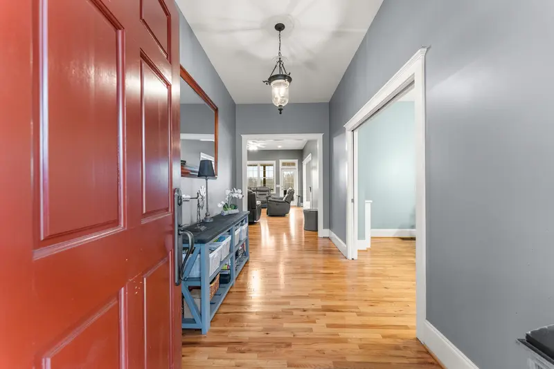 Foyer entryway